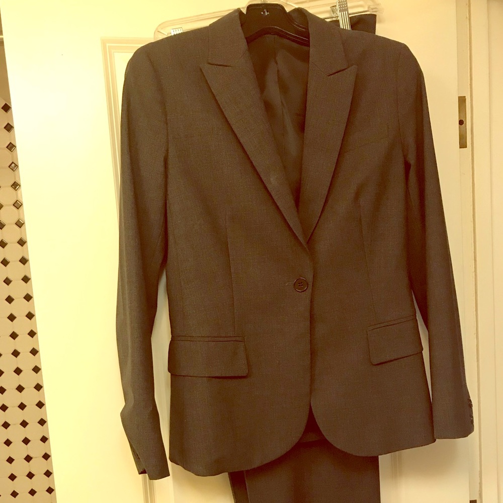 Theory One Botton Charcoal Grey Suit